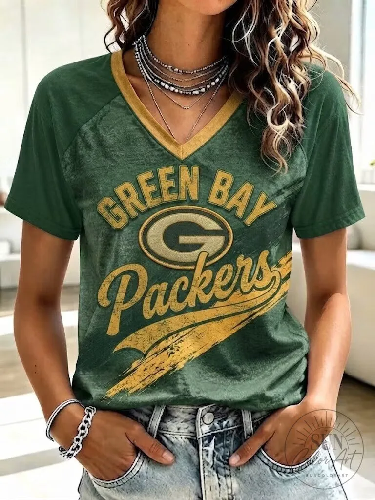 Green Bay Packers Game Day Apparel V-Neck Short Sleeve T-Shirt